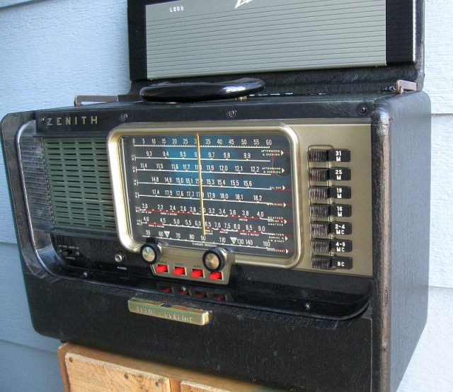 Vintage Zenith Transoceanic Shortwave Radio Wave Magnet Antenna
